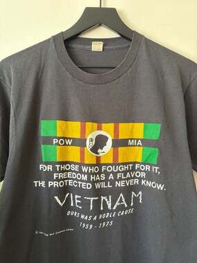Screen Stars POW MIA Vietnam T-Shirt Size L Vintage 1987
